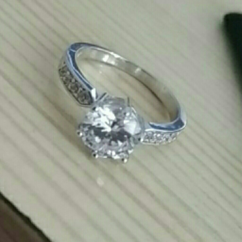 1.75 Carat CZ Ring Size 6
